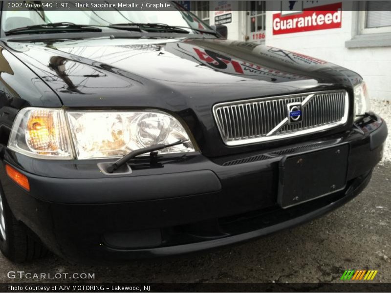 Black Sapphire Metallic / Graphite 2002 Volvo S40 1.9T