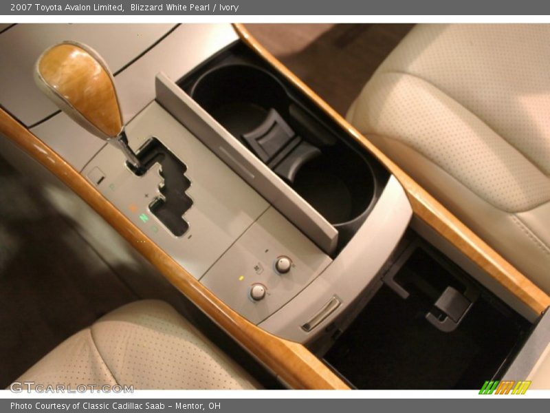 Blizzard White Pearl / Ivory 2007 Toyota Avalon Limited