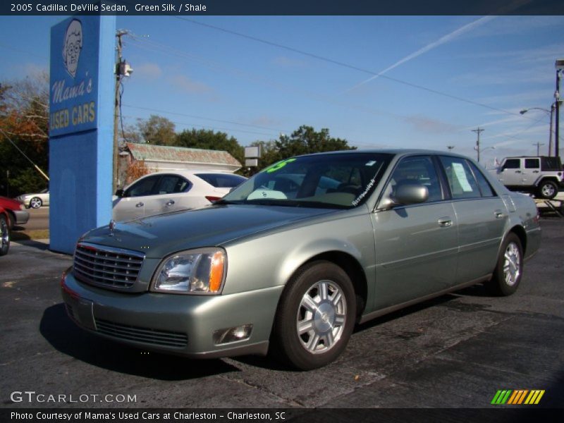 Green Silk / Shale 2005 Cadillac DeVille Sedan