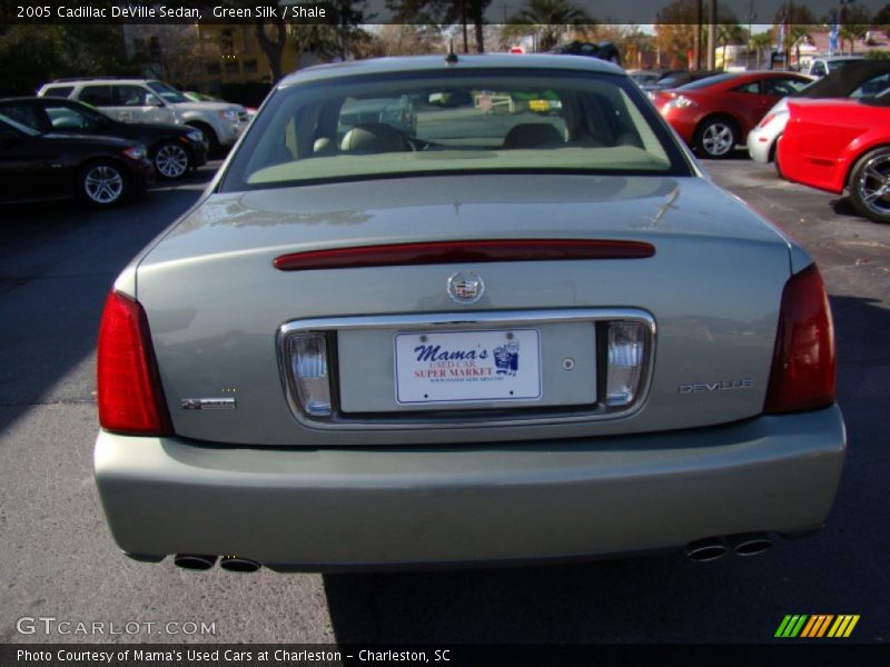 Green Silk / Shale 2005 Cadillac DeVille Sedan
