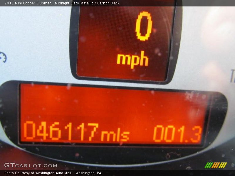 Midnight Black Metallic / Carbon Black 2011 Mini Cooper Clubman