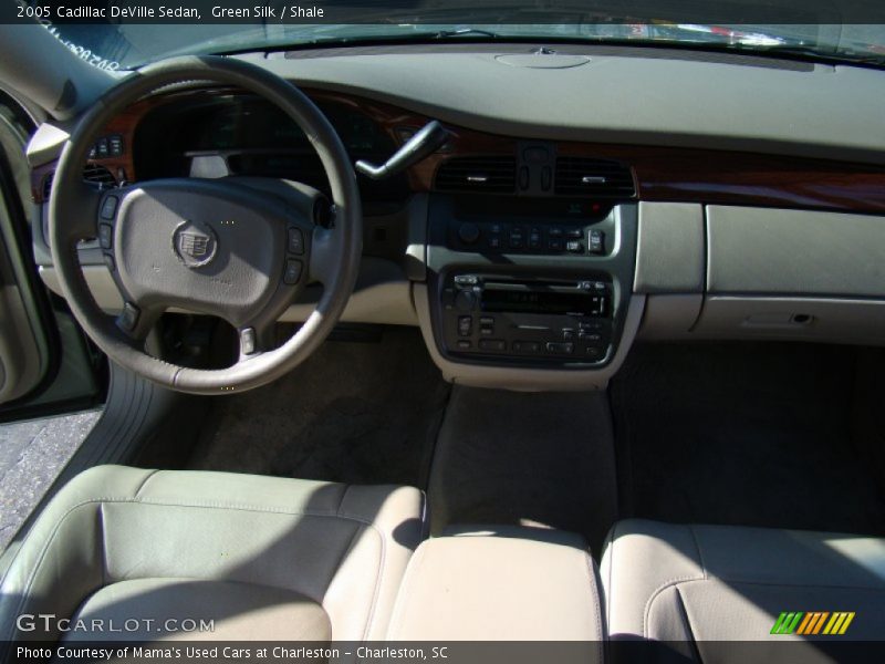 Green Silk / Shale 2005 Cadillac DeVille Sedan