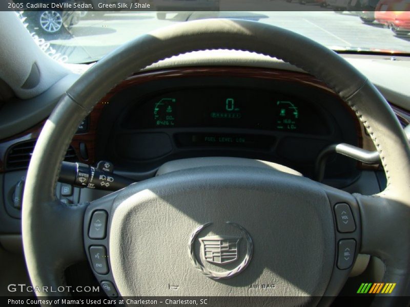 Green Silk / Shale 2005 Cadillac DeVille Sedan