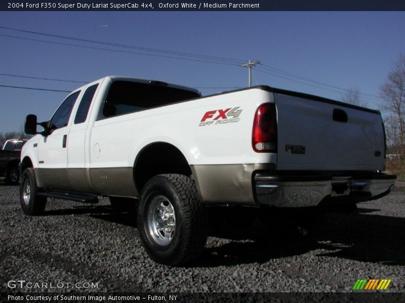 Oxford White / Medium Parchment 2004 Ford F350 Super Duty Lariat SuperCab 4x4
