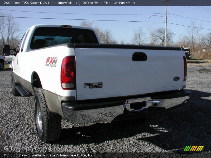 Oxford White / Medium Parchment 2004 Ford F350 Super Duty Lariat SuperCab 4x4