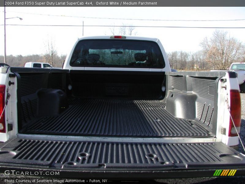 Oxford White / Medium Parchment 2004 Ford F350 Super Duty Lariat SuperCab 4x4
