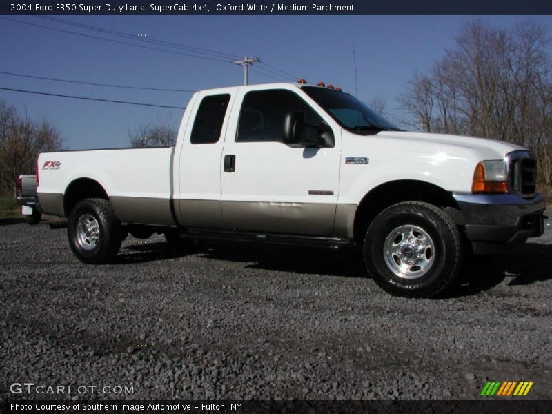 Oxford White / Medium Parchment 2004 Ford F350 Super Duty Lariat SuperCab 4x4