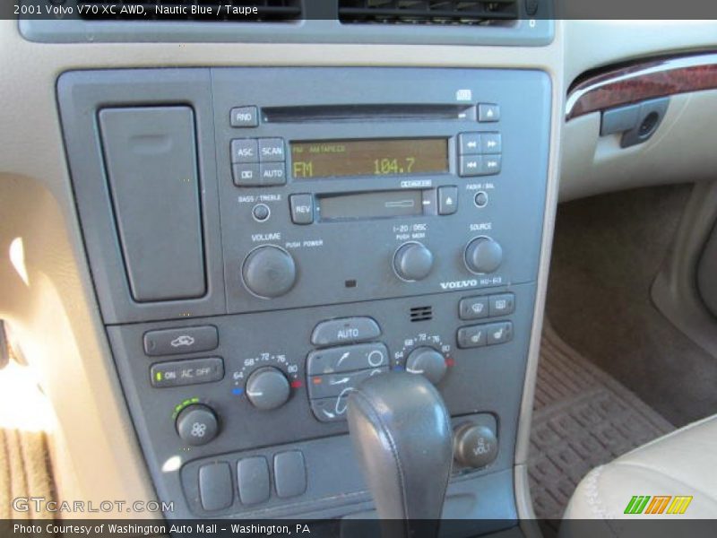 Nautic Blue / Taupe 2001 Volvo V70 XC AWD