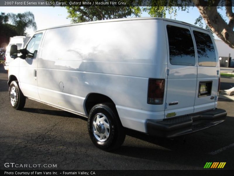 Oxford White / Medium Flint Grey 2007 Ford E Series Van E150 Cargo