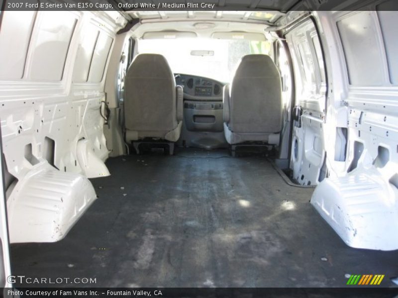 Oxford White / Medium Flint Grey 2007 Ford E Series Van E150 Cargo