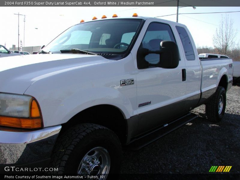 Oxford White / Medium Parchment 2004 Ford F350 Super Duty Lariat SuperCab 4x4