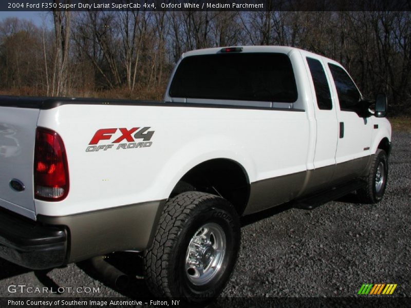 Oxford White / Medium Parchment 2004 Ford F350 Super Duty Lariat SuperCab 4x4
