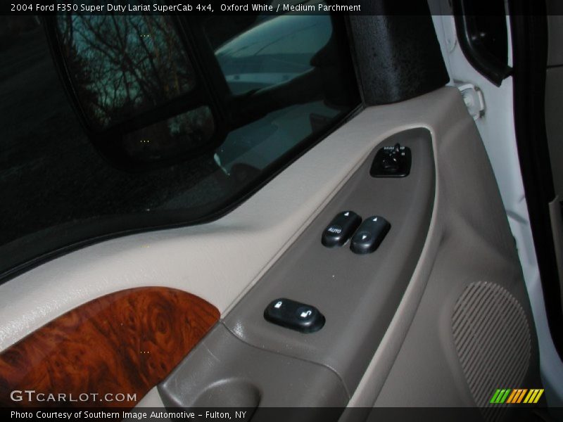 Oxford White / Medium Parchment 2004 Ford F350 Super Duty Lariat SuperCab 4x4