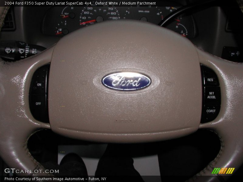 Oxford White / Medium Parchment 2004 Ford F350 Super Duty Lariat SuperCab 4x4