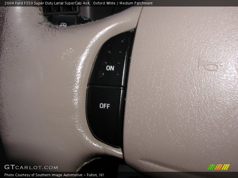 Oxford White / Medium Parchment 2004 Ford F350 Super Duty Lariat SuperCab 4x4