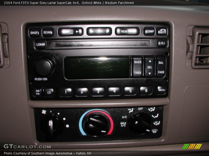 Oxford White / Medium Parchment 2004 Ford F350 Super Duty Lariat SuperCab 4x4