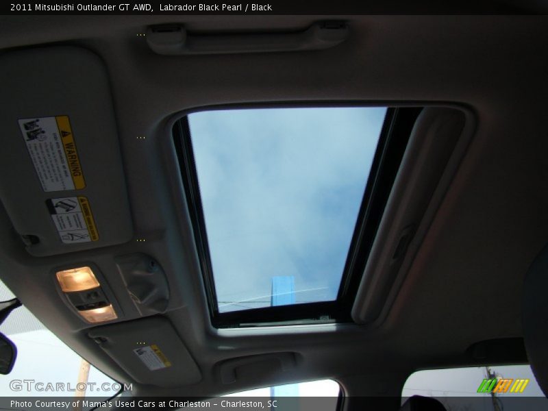 Labrador Black Pearl / Black 2011 Mitsubishi Outlander GT AWD