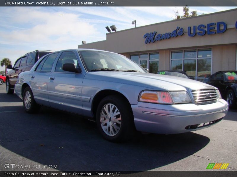 Light Ice Blue Metallic / Light Flint 2004 Ford Crown Victoria LX