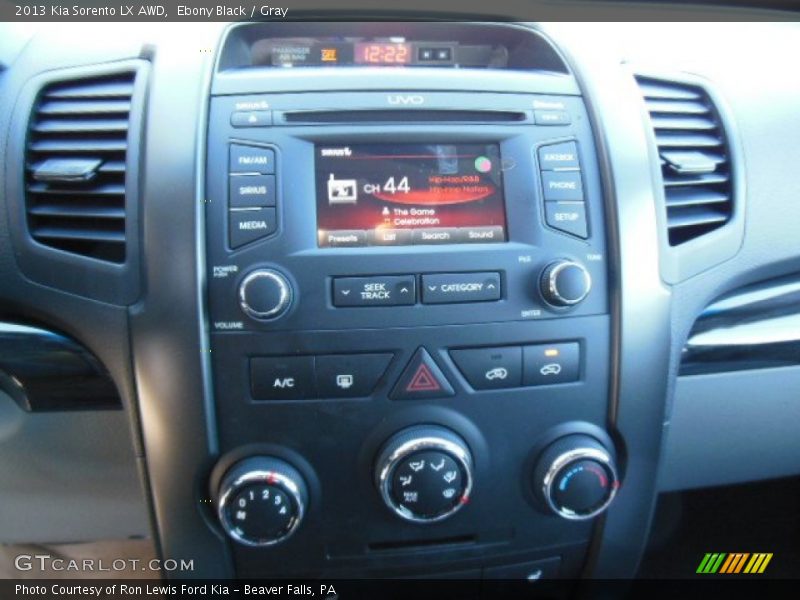Controls of 2013 Sorento LX AWD