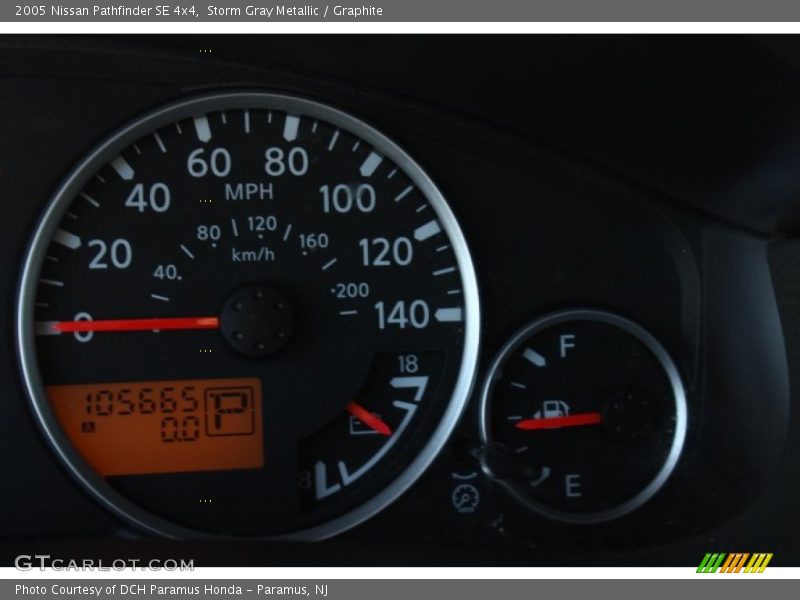 Storm Gray Metallic / Graphite 2005 Nissan Pathfinder SE 4x4