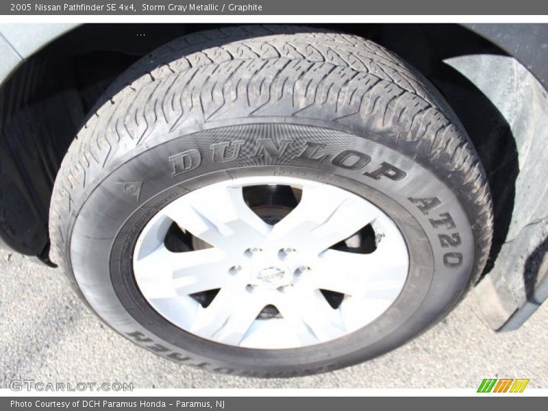 Storm Gray Metallic / Graphite 2005 Nissan Pathfinder SE 4x4
