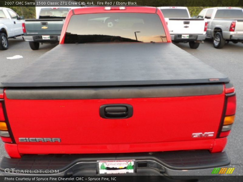 Fire Red / Ebony Black 2007 GMC Sierra 1500 Classic Z71 Crew Cab 4x4
