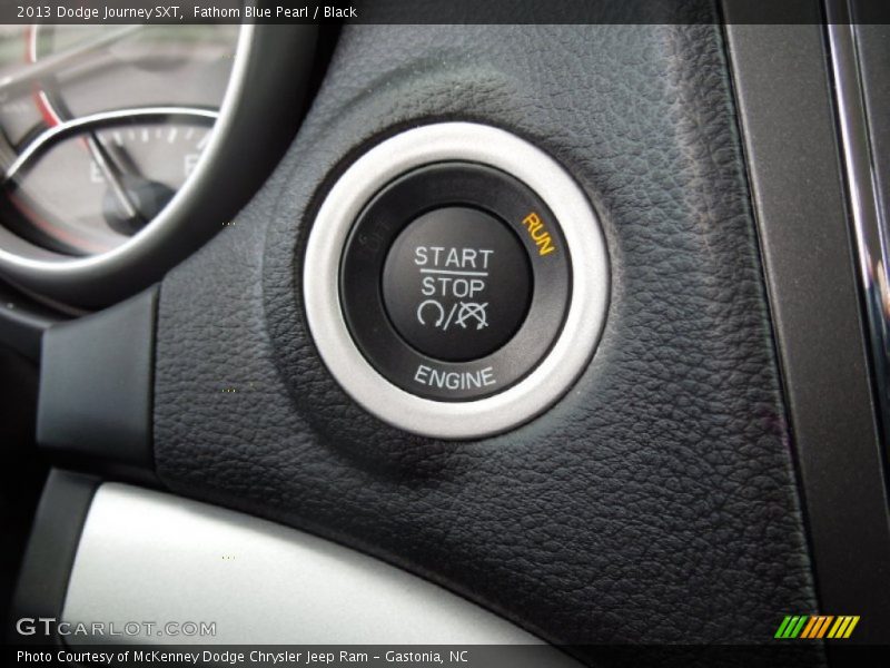 Fathom Blue Pearl / Black 2013 Dodge Journey SXT