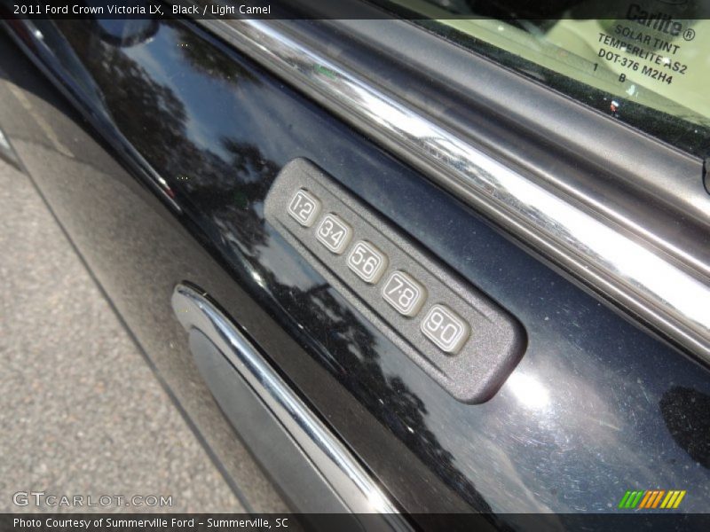 Black / Light Camel 2011 Ford Crown Victoria LX