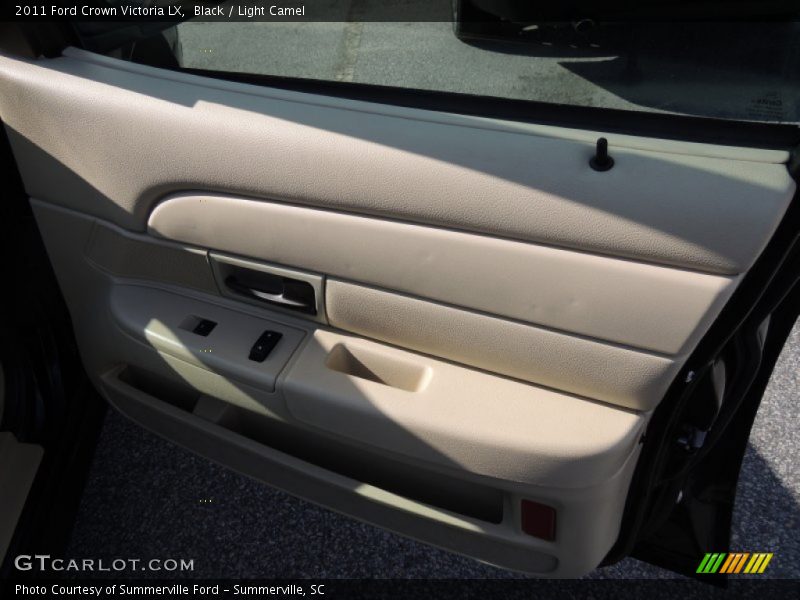 Black / Light Camel 2011 Ford Crown Victoria LX