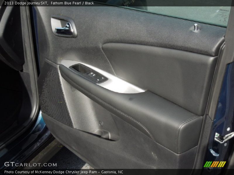Fathom Blue Pearl / Black 2013 Dodge Journey SXT