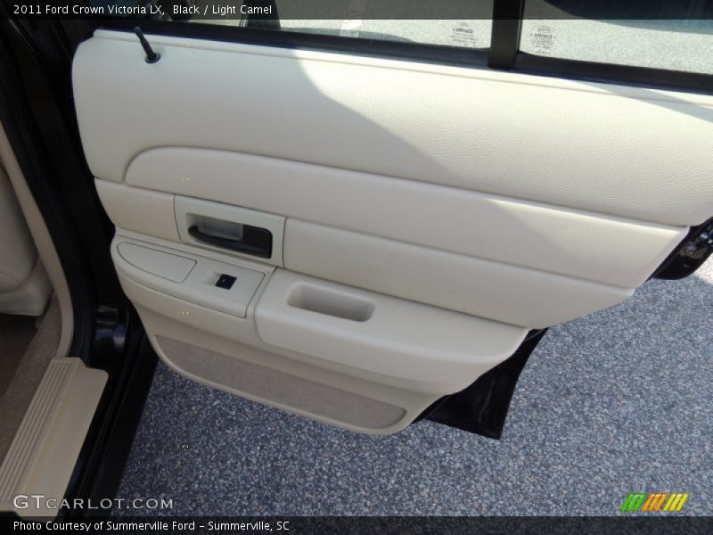 Black / Light Camel 2011 Ford Crown Victoria LX