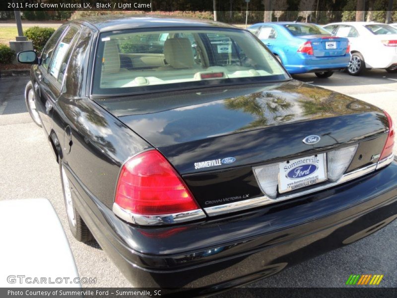 Black / Light Camel 2011 Ford Crown Victoria LX