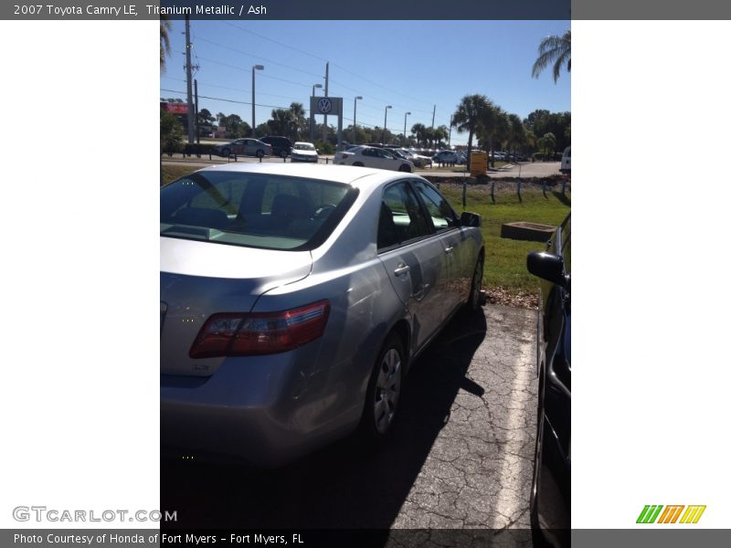 Titanium Metallic / Ash 2007 Toyota Camry LE
