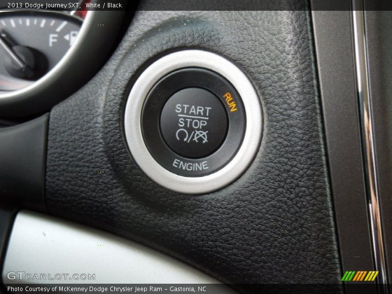 White / Black 2013 Dodge Journey SXT