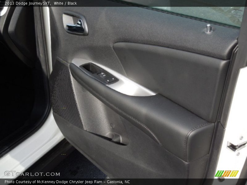 White / Black 2013 Dodge Journey SXT