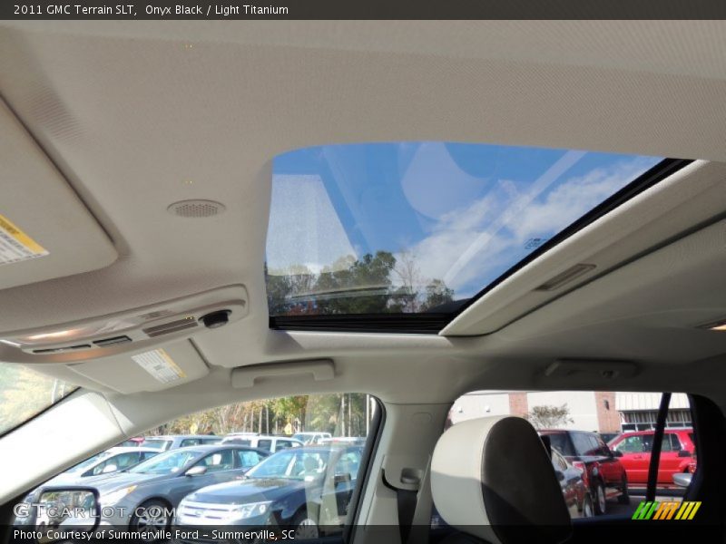 Onyx Black / Light Titanium 2011 GMC Terrain SLT