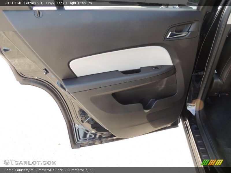 Onyx Black / Light Titanium 2011 GMC Terrain SLT