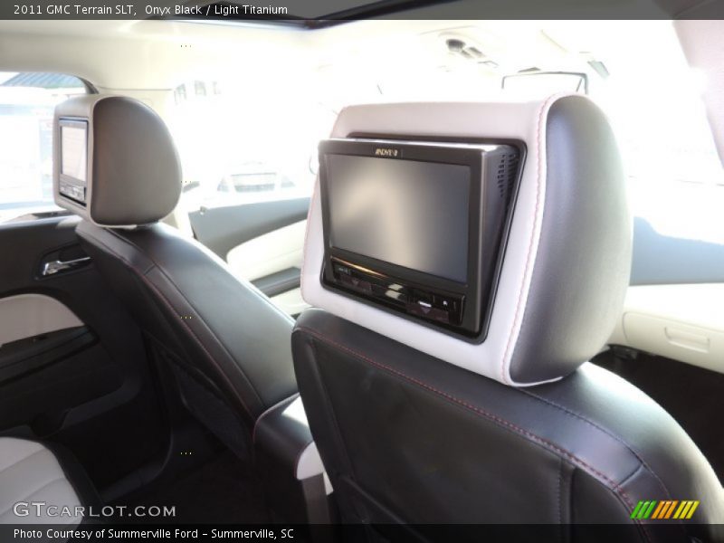 Onyx Black / Light Titanium 2011 GMC Terrain SLT