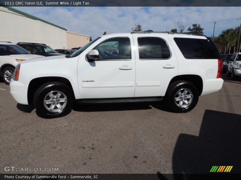 Summit White / Light Tan 2011 GMC Yukon SLE