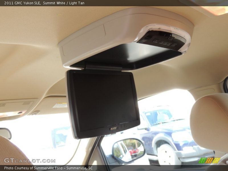 Summit White / Light Tan 2011 GMC Yukon SLE