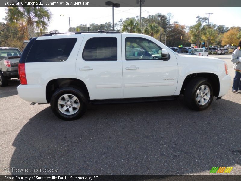 Summit White / Light Tan 2011 GMC Yukon SLE