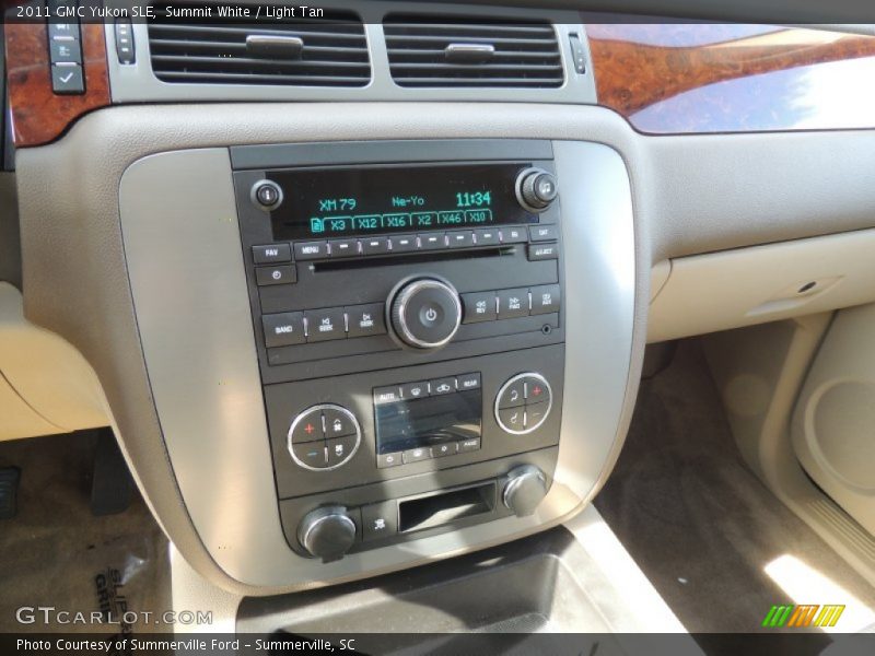 Summit White / Light Tan 2011 GMC Yukon SLE