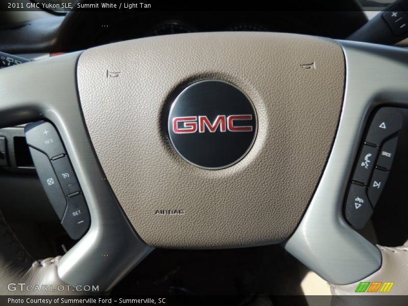 Summit White / Light Tan 2011 GMC Yukon SLE