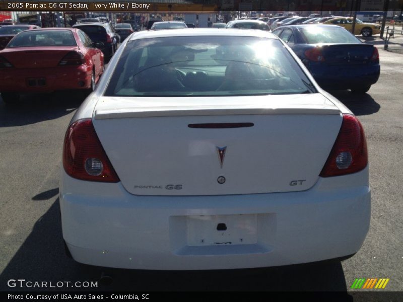 Ivory White / Ebony 2005 Pontiac G6 GT Sedan