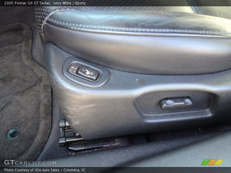 Ivory White / Ebony 2005 Pontiac G6 GT Sedan