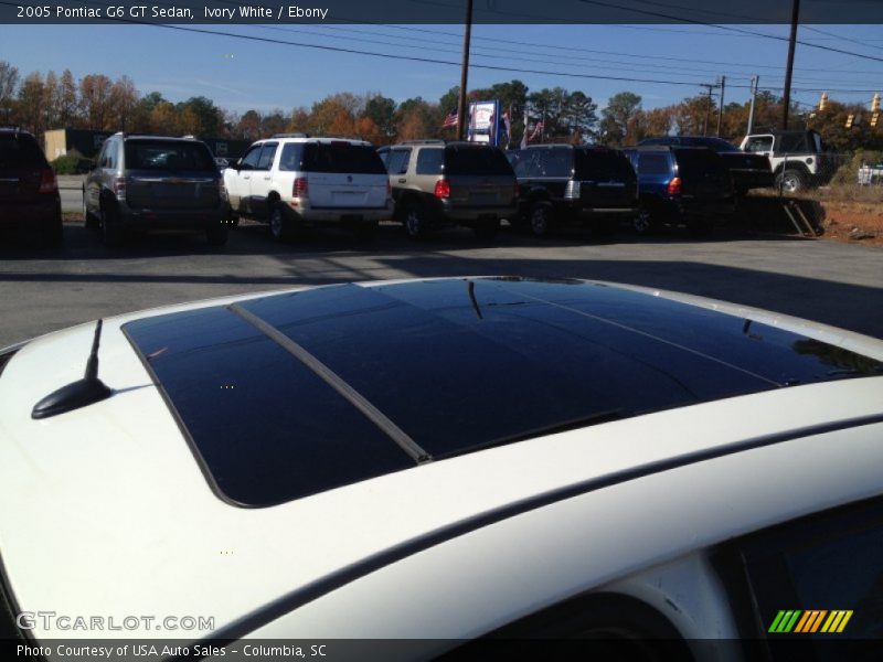 Ivory White / Ebony 2005 Pontiac G6 GT Sedan