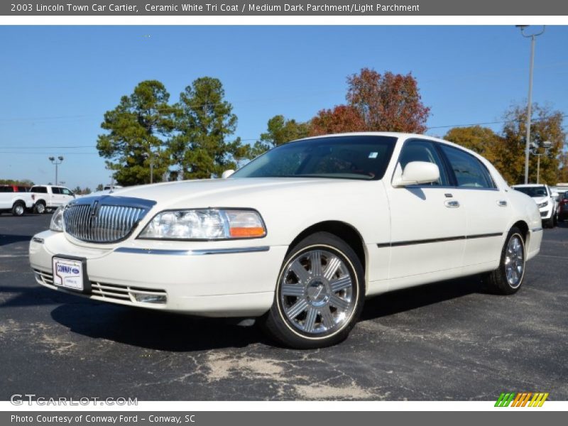 Ceramic White Tri Coat / Medium Dark Parchment/Light Parchment 2003 Lincoln Town Car Cartier