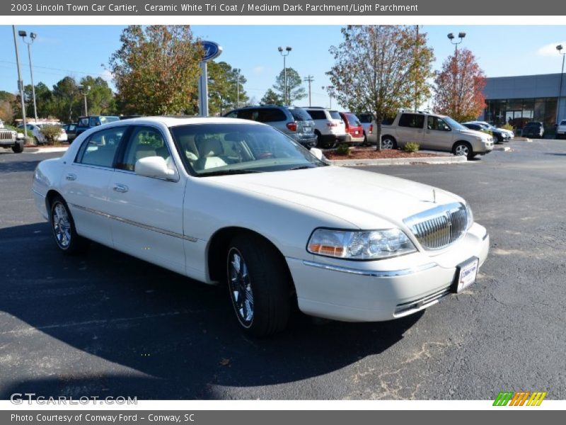 Ceramic White Tri Coat / Medium Dark Parchment/Light Parchment 2003 Lincoln Town Car Cartier