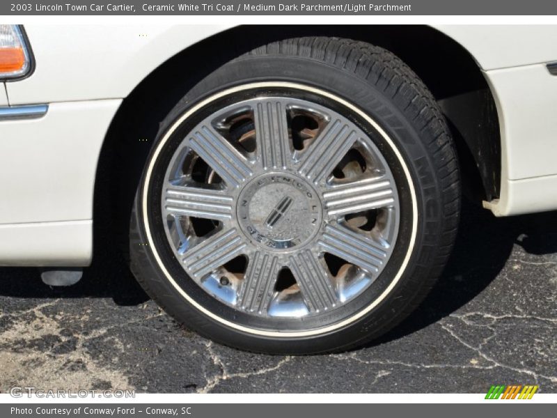  2003 Town Car Cartier Wheel