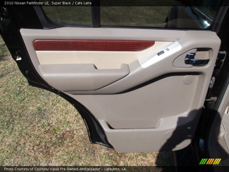 Super Black / Cafe Latte 2010 Nissan Pathfinder LE